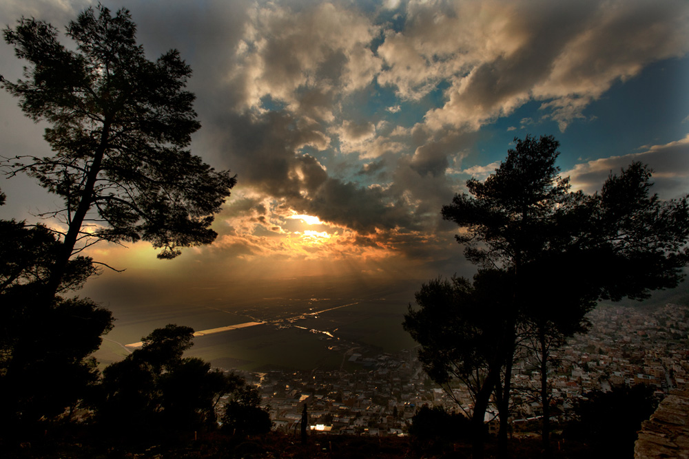 Вид на долину Армагеддон с горы Преображения. A vew above Armageddon field from Transfiguration Hill