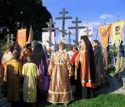 paulo 
St. Martyr Maxim of Gorlice grave 
2006-04-08 11:24:11