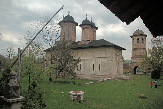 BISERICA DOMNEASCA din Brebu