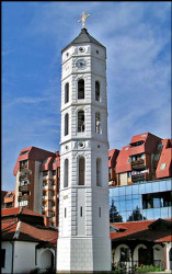 dragoj03 
Звоник цркве у Врању 
2006-08-20 23:29:36