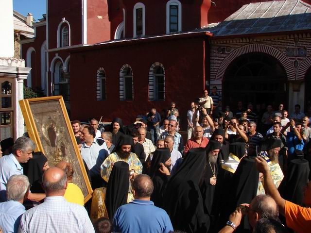 Muntele Athos - Procesiune la Mânăstirea Iviru