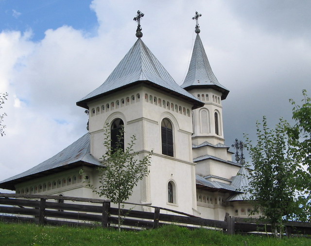 Biserica de langa M-rea G.Humorului