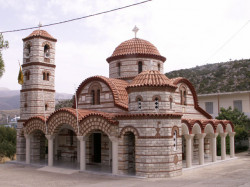 labyrinth_gr 
Holy adoration of Saint Nektarios in Sykea - South Lakonia - Greece 
2006-09-20 22:23:51