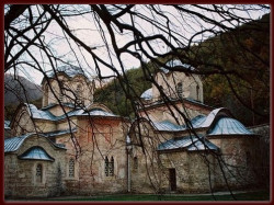 AleksaSrbin 
Светиња 
2006-12-06 18:14:59