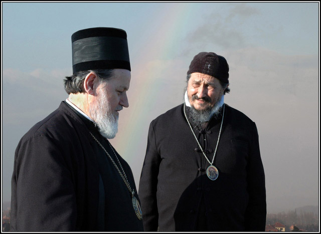+ Епископи +