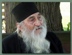 AleksaSrbin 
Отац Сава 
2007-05-26 21:21:06