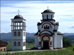 dragoj03 
Храм Вазнесења Господњег, село Расна 
2007-08-17 07:18:32