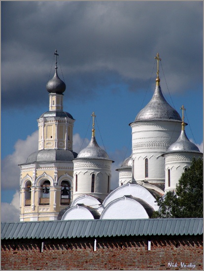 Купола, такие разные...