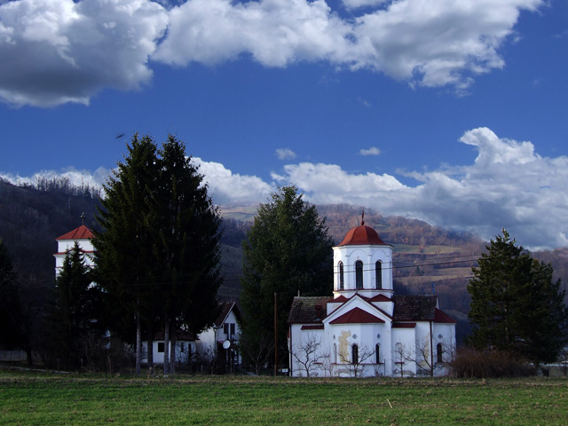 Црква у селу Дуб, Жичка епархија