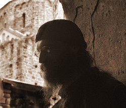 AleksaSrbin 
Отац Герасим 2 
2008-03-19 15:21:56