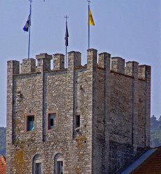 thiv_col_Athos 
Τρεις σημαίες στην Ι.Μ. Εσφιγμένου - Flags at Esphigmenou H. Monastery 
2009-02-15 10:17:46