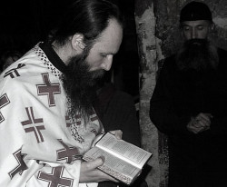 AleksaSrbin 
Молитва у Дечанима 5 
2009-02-22 04:26:38