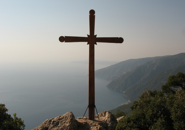 Urcând spre vârful Athonului - Walking to the top of Athos