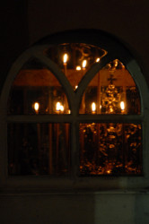 iliana 
Through the Church window 
2009-09-06 21:02:30