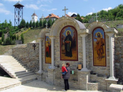 Tomislav 
Izvor Svete Petke manastira Petkovica na Fruškoj gori 
2009-09-08 22:05:27