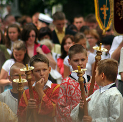 palavos 
altar boys 
2009-10-31 01:11:30