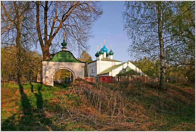 Golyshkin Bor  graveyard (Погост Голышкин Бор)