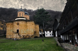 Petrov 
monastery of Batoshevo 
2010-02-22 07:06:07