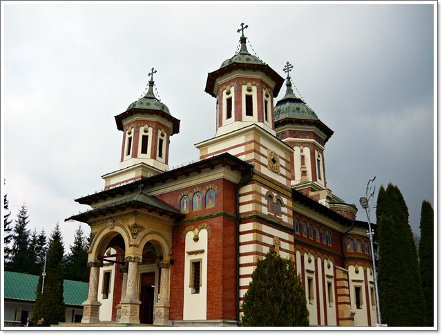 Sfanta Manastire Sinaia, de Izvorul Tamaduirii