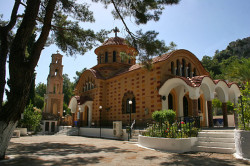 alik 
Church of Agios Nektarios, Rhodes 
2010-07-15 15:44:01