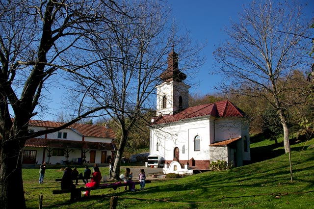 Манастир Св. Петка код Беркасова ( Света Фрушка Гора )