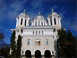 Florina 
Biserica din centrul Brasovului 
2011-02-11 22:24:32