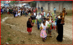 Alexsi 
THE BISHOP ENTERS A MEXICAN ORTHODOX VILLAGE 
2011-02-18 22:41:02