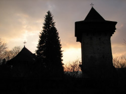 Mitrut Popoiu 
Evening at Humor Monastery 
2011-04-10 20:22:17
