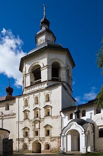 Belltower of Kirillo-Belozersky monastery