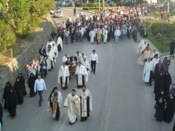 White Field 
Литија са моштима Светих Превлачких мученика 
2011-05-11 17:32:07