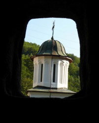 Xenia 
View through a  window of hermit cave 
2011-09-28 22:28:41