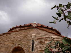 Demetrios 
Άγιος Γεώργιος Καλλισίων, Πεντέλης | Church of Agios Georgios – Kallisia, Attica, Greece 
2011-10-11 19:03:10