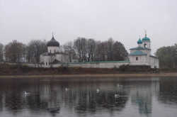 Supermax 
Мирожский Спасо-Преображенский монастырь. 
2011-11-05 09:13:53