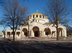 angus 
New Holy Trinity Greek Orthodox Church, Columbia SC, USA 
2011-12-12 01:08:55