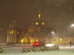 angus 
St Luke Church in a heavy snow storm the Wednesday beforethe Nativity 
2011-12-22 08:50:31