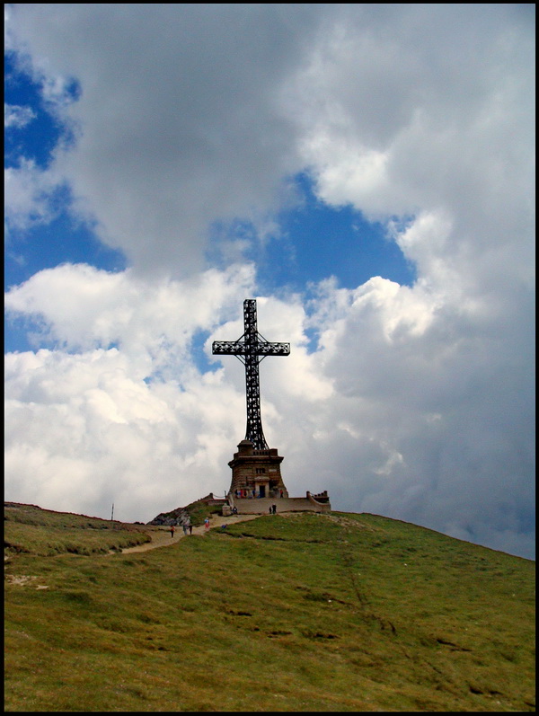 Bucură-te, Sfântă Cruce!