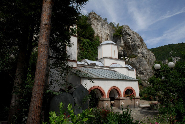 КРСТ И ЗВОНА НАД СРБИЈОМ---Cross and the bells tone up of Serbia, 176