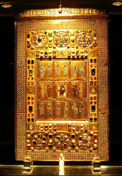 Mitrut Popoiu 
Saint Cross Reliquary from Limburg (verso) 
2012-05-04 09:45:45