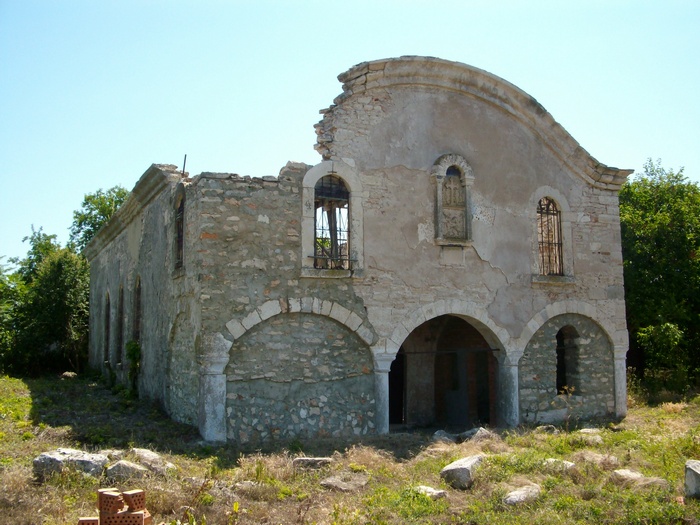 храм "Св. Георги" в с. Езерец край Шабла