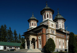 Iovanov 
La Sinaia 
2012-11-06 21:02:16