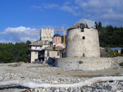 Nesko 
Арсана(пристаниште)манастира Зограф, Света Гора Атос,Άγιον Όρος 
2012-12-19 09:37:27