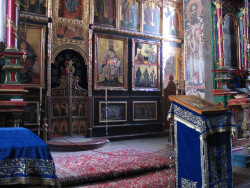 jarek1 
Interior of the main church in Kruszedol Monastery 
2012-12-28 07:46:32