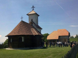 Nesko 
Манастир Светог Василија Острошког Рожањ,Соколское планине 
2013-07-26 22:12:27