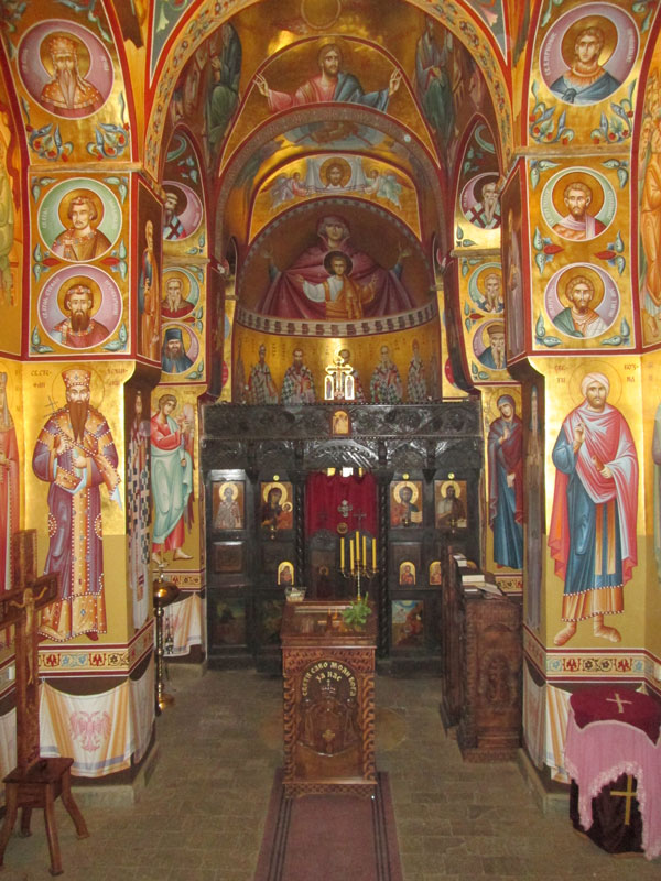 Иконостас цркве Светог Саве у селу Грачац-Church of Saint Sava in Gracac 