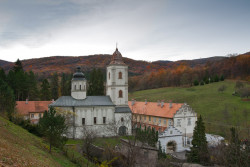 GuliVar 
Manastir Beocin 
2013-10-08 17:19:30