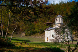 GuliVar 
Manastir Sveta Petke opstina Babusnica 
2013-10-12 20:39:56