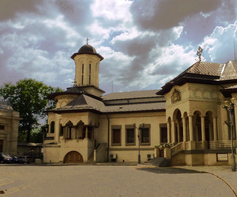 Pelerin pe Colina Bucuriei: Resedinta Patriarhala