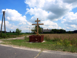 szolucha.w 
Przydrożny krzyż w Zabłociu 
2014-08-12 21:47:21