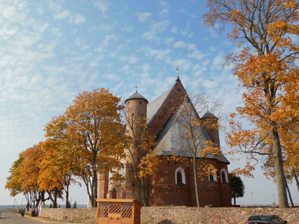 St. Archangel Michael Orthodox church in Synkovichi, XV century