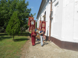 joanikije 
Литија 
2014-10-06 00:32:26